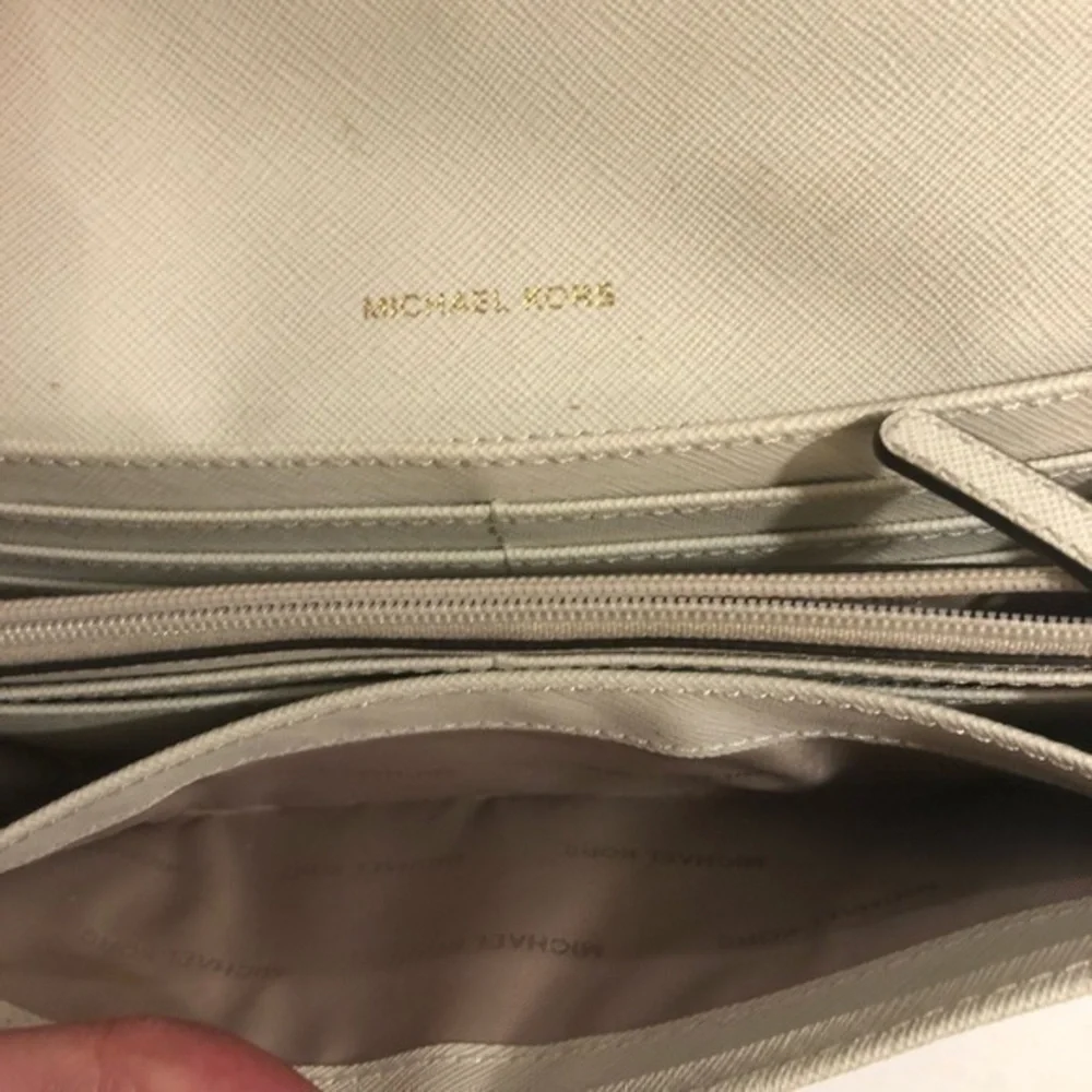 Michael kors white gold tone signature mk wallet